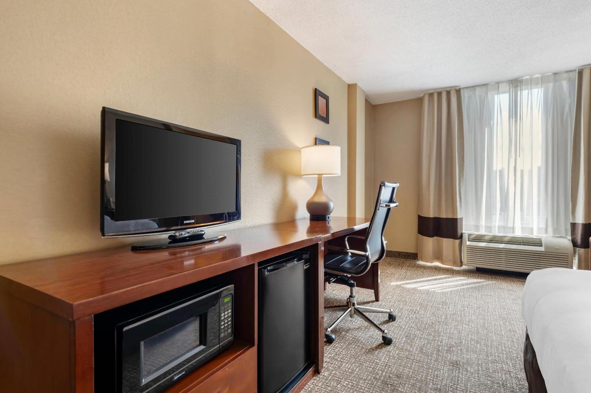 Comfort Inn Msp Airport - Mall Of America Μπλούμινγκτον Εξωτερικό φωτογραφία